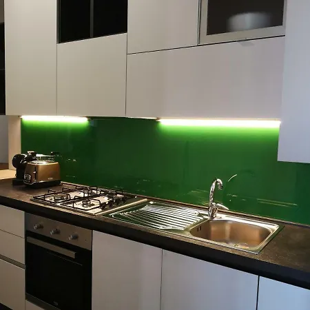 Civico 105 Apartman *