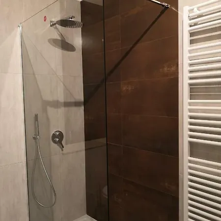 Civico 105 Apartman