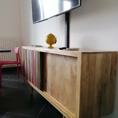 Civico 105 Apartman